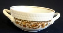 Lade das Bild in den Galerie-Viewer, 2er Set SUPPENTASSEN "Friesland Atlantis" - Porzellan, Goldrand Abstrakt Muschel Fisch Schuppen Relief Dekor