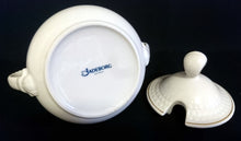 Lade das Bild in den Galerie-Viewer, ZUCKERDOSE MIT DECKEL "Friesland Atlantis" - Porzellan, Goldrand Abstrakt Muschel Fisch Schuppen Relief Dekor