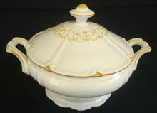 Lade das Bild in den Galerie-Viewer, BEILAGENSCHÜSSEL MIT DECKEL - Porzellan, Barrock Style, Abstrakt Dekor