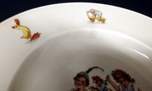 Lade das Bild in den Galerie-Viewer, SUPPENTELLER - Porzellan, Spielende Kinder Mädchen & Junge Clown Motiv Goldrand Dekor