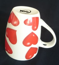 Lade das Bild in den Galerie-Viewer, KAFFEETASSE - Porzellan, Herz Valentinstag Liebes Motiv Dekor
