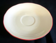 Lade das Bild in den Galerie-Viewer, 3er TEEGEDECK - Porzellan, Haus Junge Hund Linien Randdekor