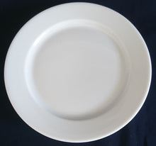 Lade das Bild in den Galerie-Viewer, 2er Set DESSERTTELLER - Porzellan, Gastronomie Klassisch Einfärbiges Dekor