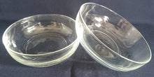 Lade das Bild in den Galerie-Viewer, 4er Set DESSERTSCHALEN - Hartglas, Klares Design Dekor