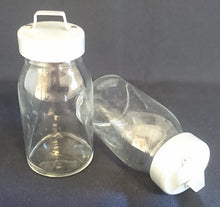 Lade das Bild in den Galerie-Viewer, KLEINES VORRATSDÖSCHEN MIT DECKEL - Press- / Hartglas & Metall, Klassische Ländliche Milchbehälter Form