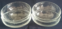 Lade das Bild in den Galerie-Viewer, 4er Set DESSERTSCHALEN - Hartglas, Klares Design Dekor