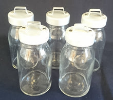 Lade das Bild in den Galerie-Viewer, 2er Set KLEINE VORRATSDÖSCHEN MIT DECKEL - Press- / Hartglas & Metall, Klassische Ländliche Milchbehälter Form