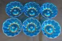 Lade das Bild in den Galerie-Viewer, KLEINE DESSERTFORM - Kunststoff, Gugelhupf Form Dekor