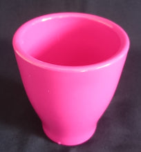 Lade das Bild in den Galerie-Viewer, BLUMENÜBERTOPF - Klein, Keramik / Steingut, Einfärbiges Pinkes Dekor