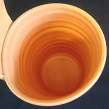 Lade das Bild in den Galerie-Viewer, BLUMENVASE - Keramik / Steingut, Tulpen Blumen Form Dekor, Handarbeit / Handbemalt