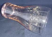 Lade das Bild in den Galerie-Viewer, GETRÄNKEGLAS COCA COLA - Hartglas, Relief Noppen Punkte Schriftzug Motiv Dekor