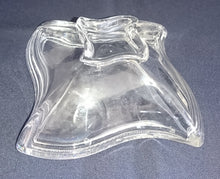 Lade das Bild in den Galerie-Viewer, DESSERTSCHALE - 24% Pbo Bleikristall, Ovales Sternform Design