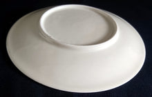 Lade das Bild in den Galerie-Viewer, 2er Set DESSERTTELLER - Porzellan, Abstraktes Blumen Motiv Goldrand Dekor