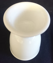 Lade das Bild in den Galerie-Viewer, 2er Set EIERBECHER - Porzellan, Klassisches Gastronomie Einfärbiges Motiv Form Dekor