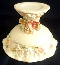 Lade das Bild in den Galerie-Viewer, EISDESSERT BECHER - Keramik / Steingut, Jugendstil Blumen Blüten Strauß Flora Relief Design Dekor