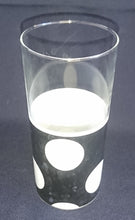 Lade das Bild in den Galerie-Viewer, GETRÄNKEGLAS - Hartglas, Kreise Dekor, Folienartig