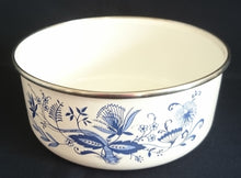 Lade das Bild in den Galerie-Viewer, 2er Set GROßE & KLEINE SCHÜSSEL - Metall / Emaile, Zwiebelmuster Motiv Silberrand Dekor