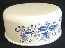 Lade das Bild in den Galerie-Viewer, GROßE SCHÜSSEL - Metall / Emaile, Zwiebelmuster Motiv Silberrand Dekor