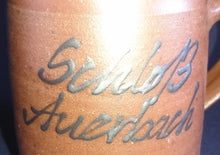 Lade das Bild in den Galerie-Viewer, KAFFEETASSE - Keramik / Steingut, Einfärbiges Dekor Aufschrift "Schloß Auerbach"