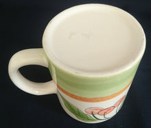 Lade das Bild in den Galerie-Viewer, 2er Set KAFFEETASSEN - Fein Keramik / Steingut, Kirschen Blätter Zweige Motiv Dekor