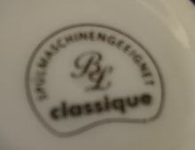 Lade das Bild in den Galerie-Viewer, 2er Set KAFFEETASSEN - Porzellan, Flora Veilchen Blumen Blüte Striche Linien Rand Motiv Dekor