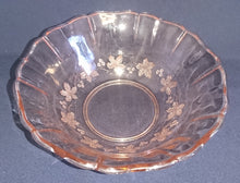 Lade das Bild in den Galerie-Viewer, SERVIERSCHÜSSEL - Hartglas, Matt Geschliffenes Blatt Blätter Relief Motiv Dekor