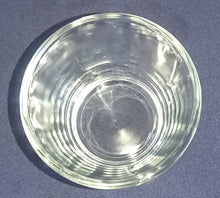 Lade das Bild in den Galerie-Viewer, 2er Set TEELICHTGLÄSER - Hartglas, Klares Dekor (G)