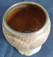 Lade das Bild in den Galerie-Viewer, GETRÄNKEBECHER - Keramik / Steingut, Antikes Meliertes Motiv Dekor