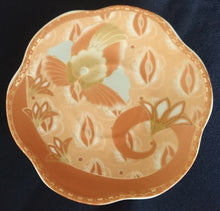 Lade das Bild in den Galerie-Viewer, 2er Set 2er ESPRESSOGEDECKE - Porzellan, Perlmutt Effekt Abstrakt Flora Fauna Pflanzen Motiv Gewölbte Form Dekor