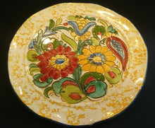 Lade das Bild in den Galerie-Viewer, WAND SAMMELTELLER - Keramik / Steingut, Blumenblüten Pflanzen Wiesen Motiv Dekor