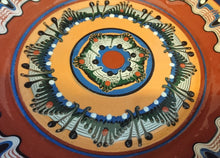 Lade das Bild in den Galerie-Viewer, WAND SAMMELTELLER - Keramik / Steingut, Mediterran Abstrakt Dekor