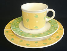 Lade das Bild in den Galerie-Viewer, 3er KAFFEEGEDECK - Porzellan, Blätter Punkte Abstrakt Dekor