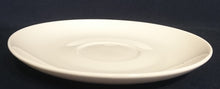 Lade das Bild in den Galerie-Viewer, CAPPUCCINO UNTERTASSE "White Basics" - Porzellan, Modernes Einfärbiges Form Dekor