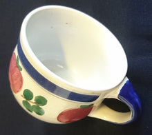 Lade das Bild in den Galerie-Viewer, KAFFEETASSE - Keramik / Steingut, "Ammerland Ceracron Sekunda" - Keramik / Steingut, Apfel Äpfel Zweige Blätter Linien Striche Balken Motiv Dekor