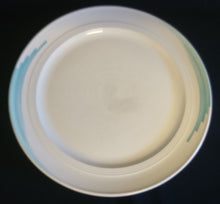 Lade das Bild in den Galerie-Viewer, SPEISETELLER "Friesland" - Porzellan, Abstraktes Geometrisches Linien Dekor