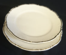 Lade das Bild in den Galerie-Viewer, DESSERTTELLER - Porzellan, Relief Goldrand Dekor