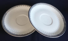 Lade das Bild in den Galerie-Viewer, 2er Set 2er KAFFEEGEDECKE - Porzellan, Platinrand Abstrakter Geometrisches Muster Relief Dekor