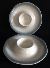 Lade das Bild in den Galerie-Viewer, EIERBECHER - Porzellan, Abstrakt Dekor