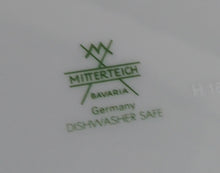 Lade das Bild in den Galerie-Viewer, 2er Set SUPPENTELLER "Roma" - Porzellan, Rand Innen Linie Breiter Rand Motiv Dekor