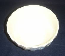 Lade das Bild in den Galerie-Viewer, 2er Set MILCHKÄNNCHEN & ZUCKERSCHALE "Country Life" - Keramik / Steingut (Fine Staffordshire Ware), Englisches Landleben Scenen Motiv Dekor, Hand graviert