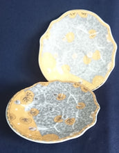 Lade das Bild in den Galerie-Viewer, UNTERTASSE - Porzellan, Muschelform Glänzend & Matt Modern Dekor