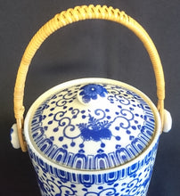 Lade das Bild in den Galerie-Viewer, VORRATSSBEHÄLTER MIT DECKEL & GRIFF - Porzellan, Abstraktes Girlanden Vogel Blumenblüten Motiv Dekor