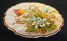 Lade das Bild in den Galerie-Viewer, 3er Set WAND SAMMELTELLER - Keramik / Steingut, Mehrfarbige Verschiedene Blumenwiesen Brauner Dekorrand