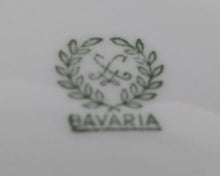 Lade das Bild in den Galerie-Viewer, 2er Set DESSERTTELLER - Porzellan, Mehrfacher Goldränder Gewölbter Tellerand Dekor