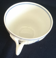 Lade das Bild in den Galerie-Viewer, 2er KAFFEEGEDECK - Porzellan, Zwiebelmuster Motiv Relief Dekor