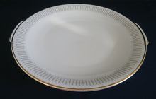Lade das Bild in den Galerie-Viewer, SERVIER- BEILAGENTELLER - Porzellan, Goldrand Griff Linien Striche Punkte Relief Motiv Dekor