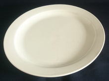 Lade das Bild in den Galerie-Viewer, SPEISETELLER - Porzellan, Einfärbiges Klassisch Dekor