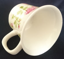 Lade das Bild in den Galerie-Viewer, ESPRESSOTASSE - Porzellan, Rosen Blumenblüten Pflanzen Rosarand Motiv Dekor