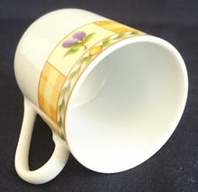 Lade das Bild in den Galerie-Viewer, 2er Set 2er ESPRESSOGEDECKE "Flirt" "Country Garden" - Porzellan, Meliertes Ranken Punktkreise Flora Pflaumen Geometrisches Motiv Dekor