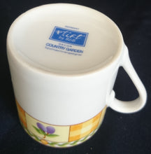 Lade das Bild in den Galerie-Viewer, ESPRESSOTASSE "Flirt" "Country Garden" - Porzellan, Meliertes Ranken Punktkreise Flora Pflaumen Geometrisches Motiv Dekor